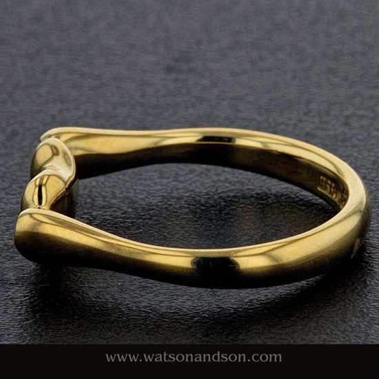 Tiffany &Amp; Co. Elsa Peretti 18K Yellow Gold Mini Bean Ring. 3