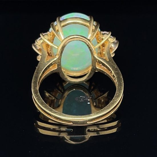 18K Opal And Diamond Ring 4