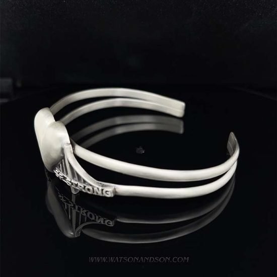 Heartbridge Silver Cuff Bracelet 3