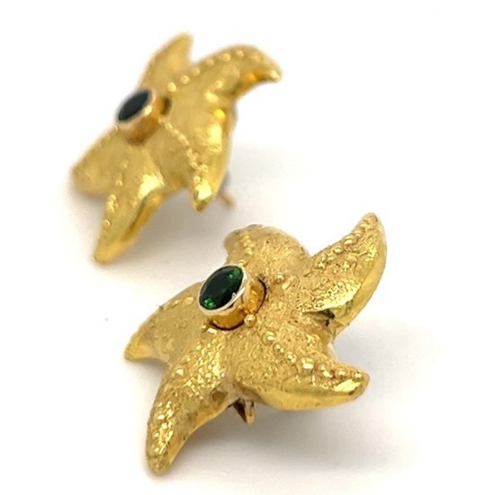 18 Kt Yellow Gold Starfish Earrings 2