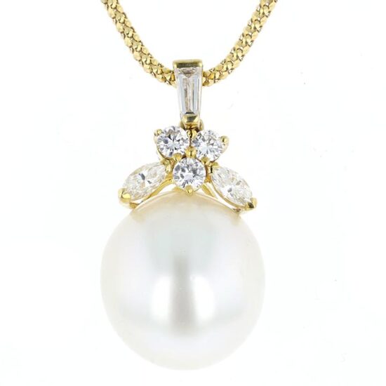 South Sea Pearl And Diamond Drop Pendant And Chain 3