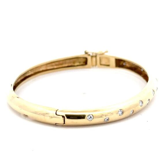 Flush Set Diamond Bangle Bracelet 18Kt Yellow Gold 4