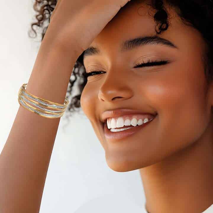18K Yellow Gold Multi-Strand Diamond Hinged Cuff Bangle Bracelet 8 18K Yellow Gold Multi-Strand Diamond Hinged Cuff Bangle Bracelet - Image 8