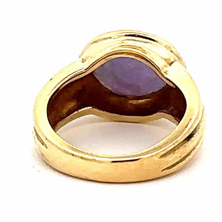Vintage 1980S 18K Yellow Gold Natural Lavender Jadeite Cabochon Ring – East-West Bezel Setting 3 Vintage 1980S 18K Yellow Gold Natural Lavender Jadeite Cabochon Ring – East-West Bezel Setting - Image 3