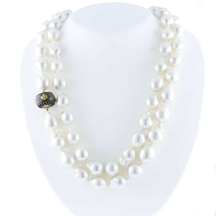 47&Quot; White Baroque South Sea Pearl Endless Necklace With Antique-Style Japanese Shakudō Gold Oak Leaf Bead 1 47&Quot; White Baroque South Sea Pearl Endless Necklace With Antique-Style Japanese Shakudō Gold Oak Leaf Bead